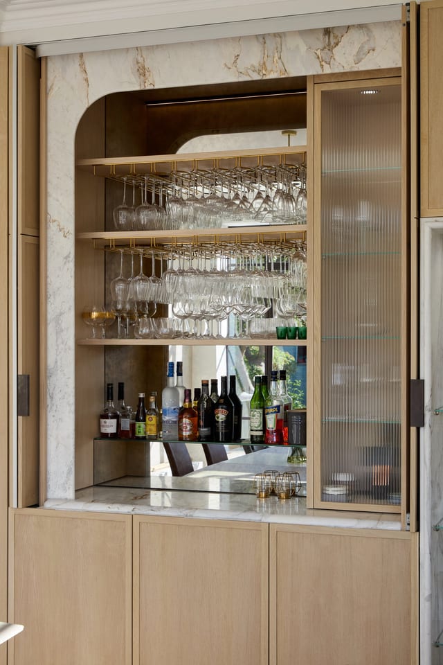 Wimbledon Shaker Timber & Lacquer Kitchen