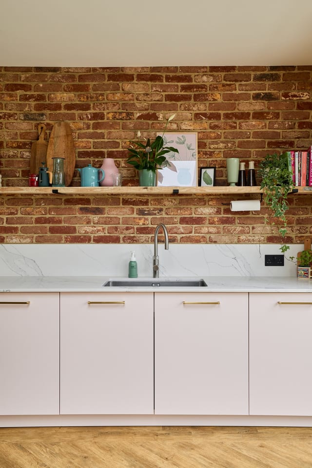 Hayes Pink Lacquer & Oak Kitchen