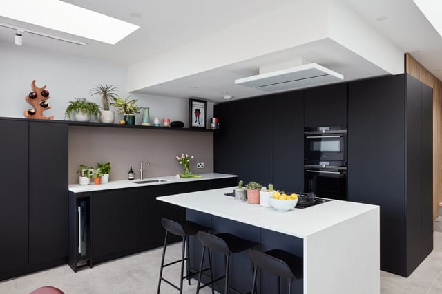 Crystal Palace White & Anthracite Kitchen