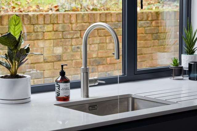 Coney Hall White & Anthracite Kitchen