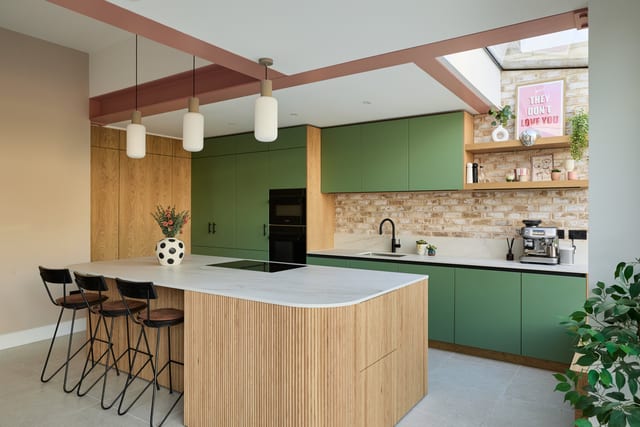 West Wickham Colour & Reeded Oak Kitchen