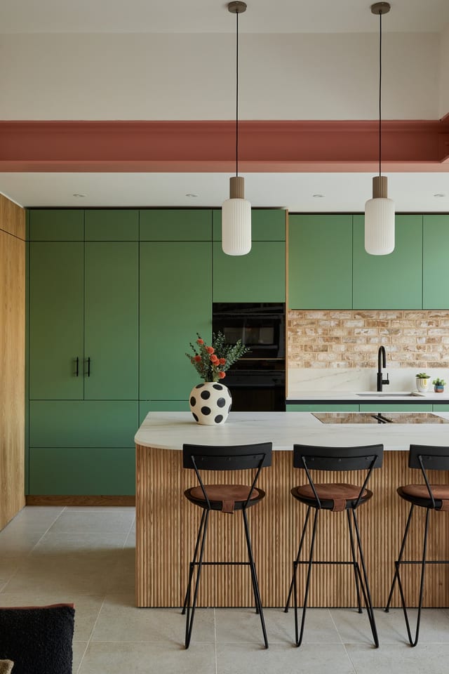 West Wickham Colour & Reeded Oak Kitchen